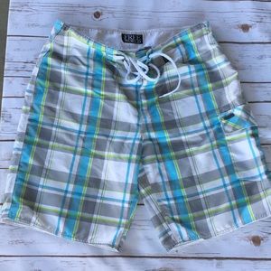 Men’s or boys board or swim trunks/ Free World